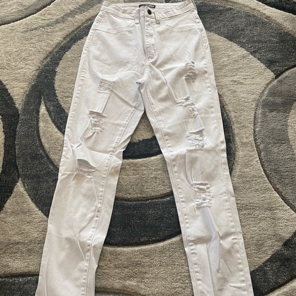 Fashion Nova Hit The Freeway Jeans- White | size 11 | - Picture 3 of 5